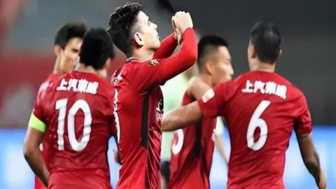 巴塞罗那计划今夏放行费尔明，曼联7000万欧报价未果